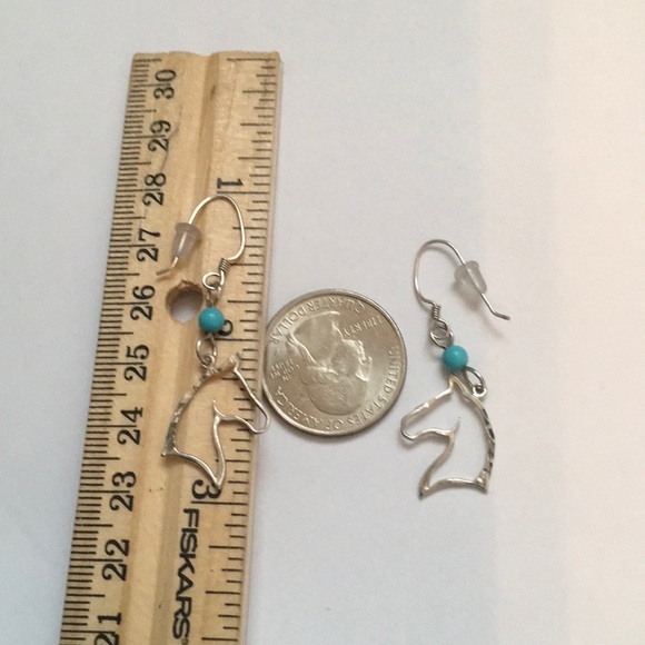 Sterling silver lightweight Horse head Earrings - Picture 7 of 7